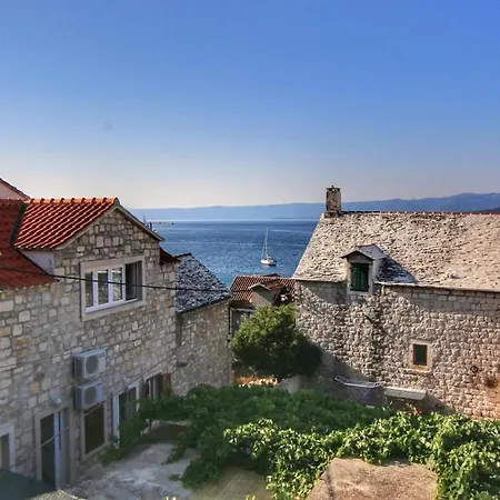 Sea Breeze Apartment Bol